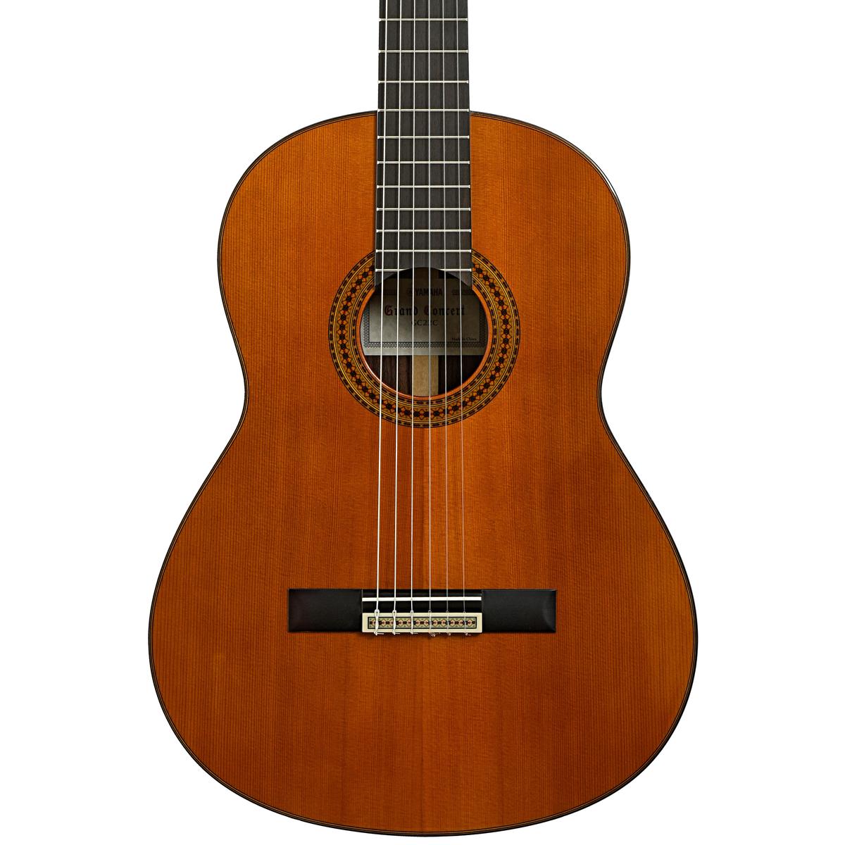 Yamaha GC22C Classical Acoustic Guitar Gigbag