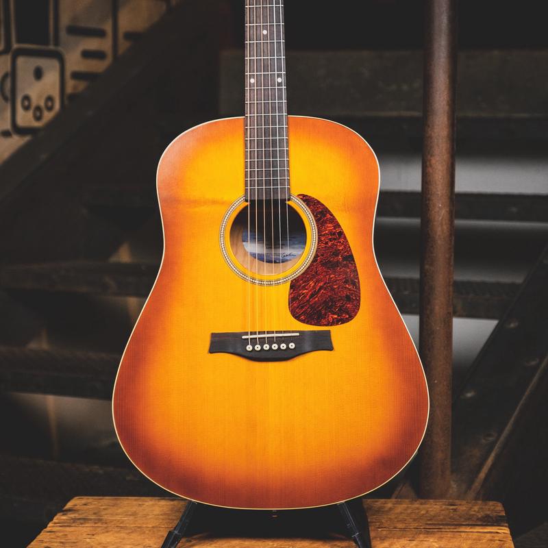 Seagull Entourage Rustic Burst With Martin Gig Bag - Used